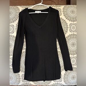 John + Jenn Black Ribbed Long Sleeve Tunic
